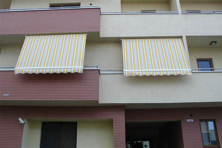 Copertine verticale balcon