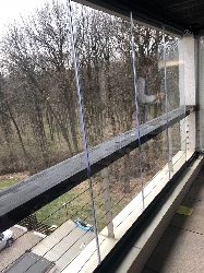 Sticla securizata balcon pret